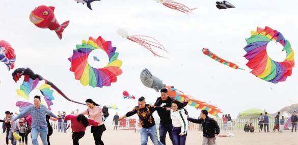 厦门国际风筝节 本周末观音山浪漫纸鸢当空舞