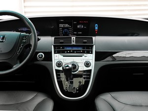 大7 MPV 2013款 2.0T 行政型